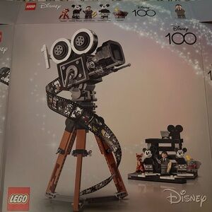 EMPTY LEGO BOX Disney Tribute Camera